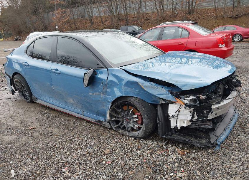 2022 Toyota Camry TRD (VIN 4T1KZ1AK7NU068702) main photo