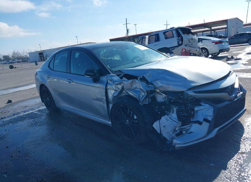 2024 Toyota Camry XSE V6 (VIN 4T1KZ1AK7RU094514) main photo