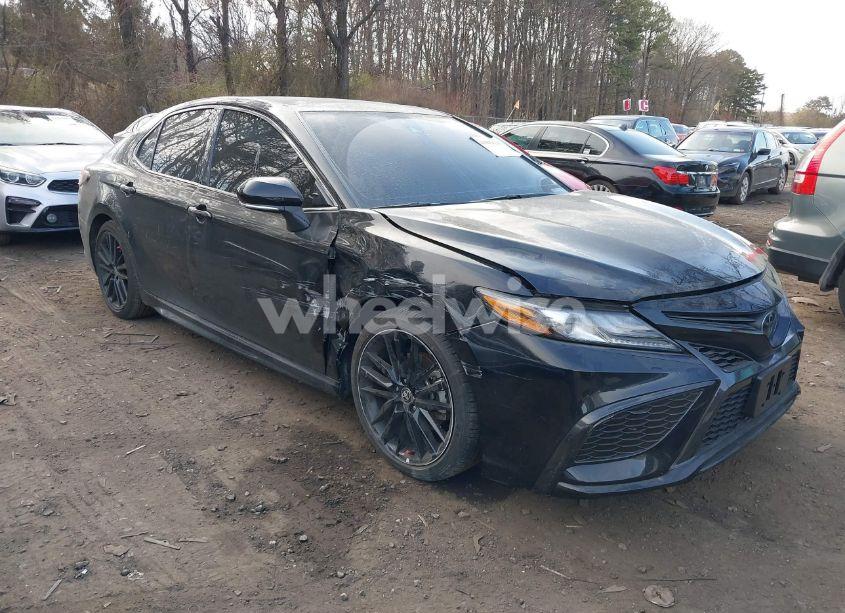 2024 Toyota Camry XSE V6 (VIN 4T1KZ1AK9RU102516) main photo