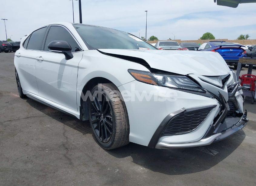 2022 Toyota Camry XSE V6 (VIN 4T1KZ1AKXNU064790) main photo