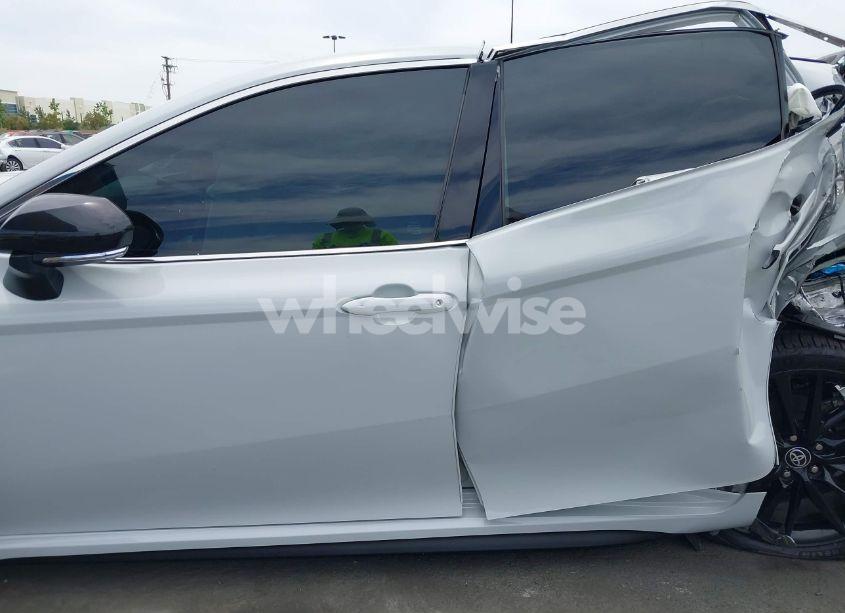 Photo 15 of 2022 Toyota Camry XSE V6 (VIN 4T1KZ1AKXNU064790)