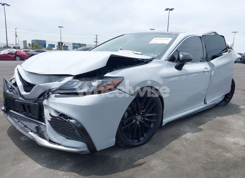Photo 2 of 2022 Toyota Camry XSE V6 (VIN 4T1KZ1AKXNU064790)