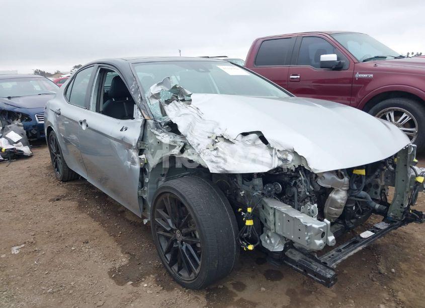 Photo 6 of 2022 Toyota Camry XSE V6 (VIN 4T1KZ1AKXNU069021)