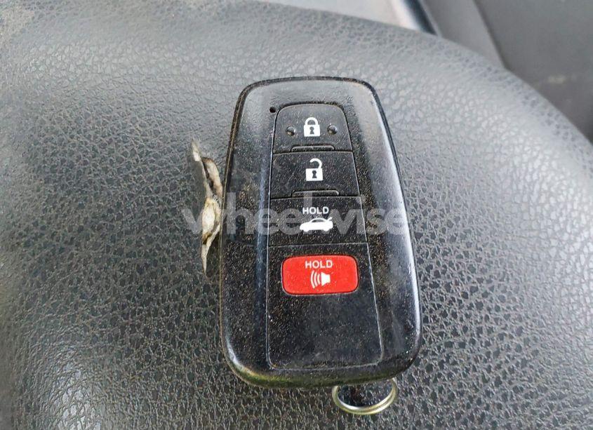 Photo 11 of 2020 Toyota Camry LE (VIN 4T1L11AK1LU887441)