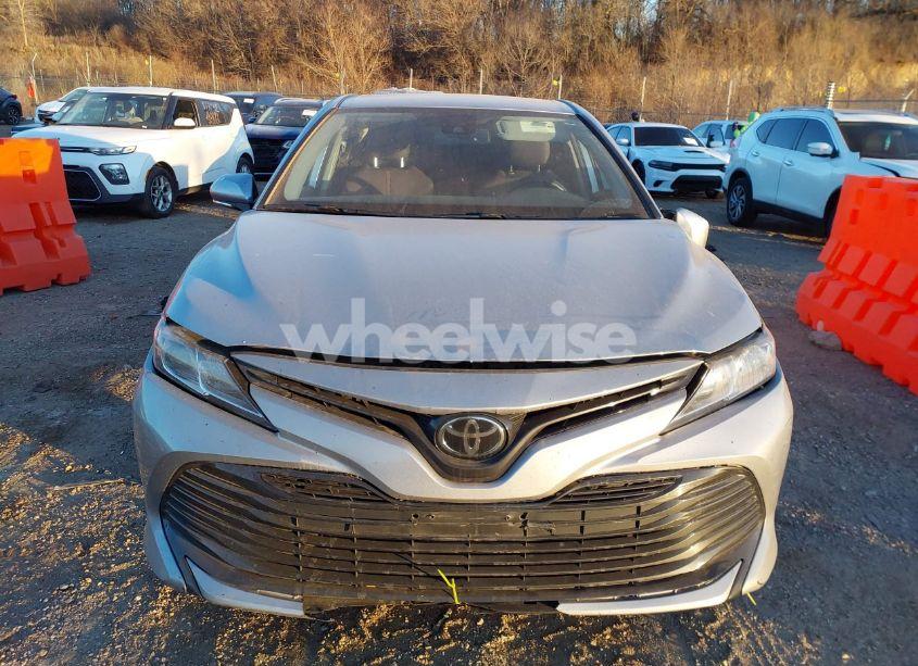 Photo 12 of 2020 Toyota Camry LE (VIN 4T1L11AK1LU887441)