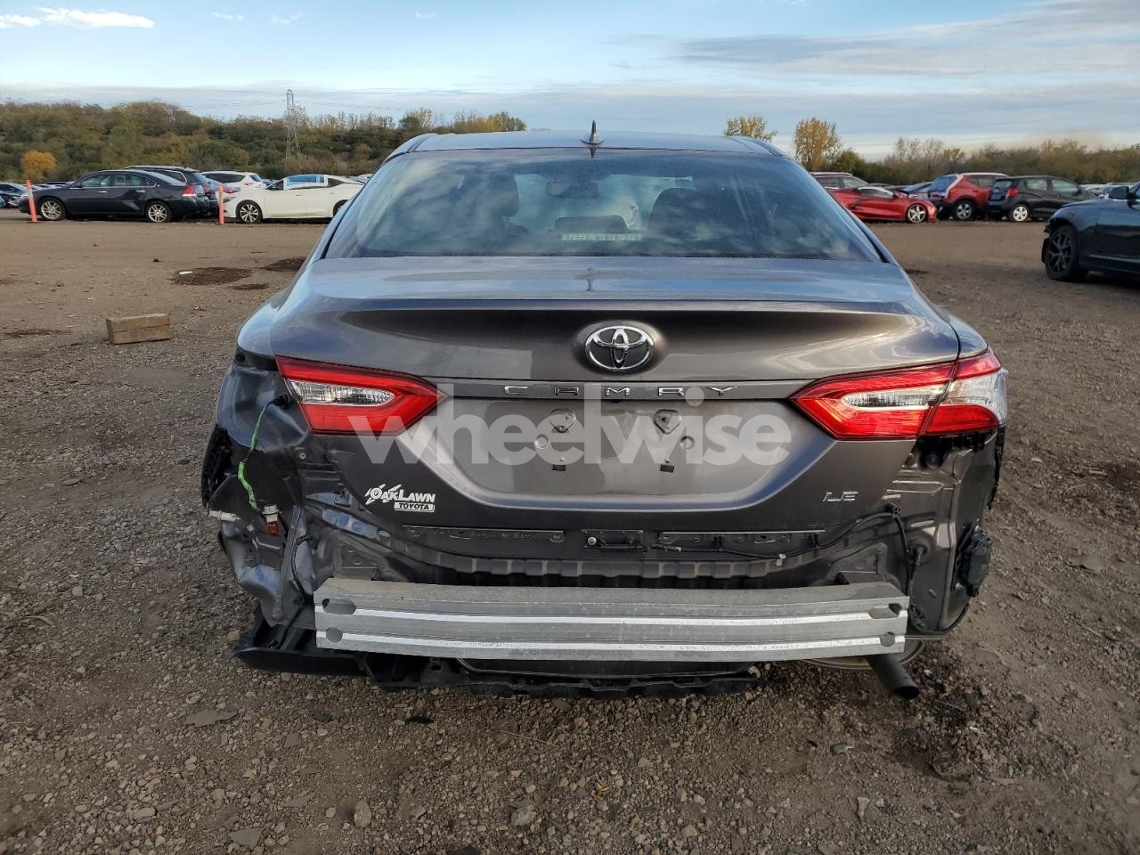 Photo 6 of 2020 TOYOTA CAMRY LE (VIN 4T1L11AK2LU948215)