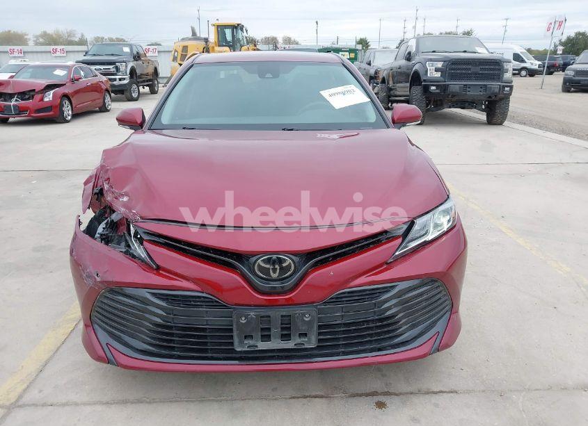 Photo 12 of 2020 Toyota Camry LE (VIN 4T1L11AK4LU306773)