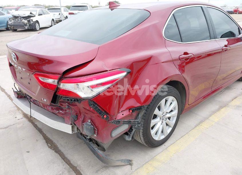 Photo 17 of 2020 Toyota Camry LE (VIN 4T1L11AK4LU306773)