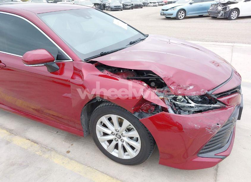Photo 6 of 2020 Toyota Camry LE (VIN 4T1L11AK4LU306773)