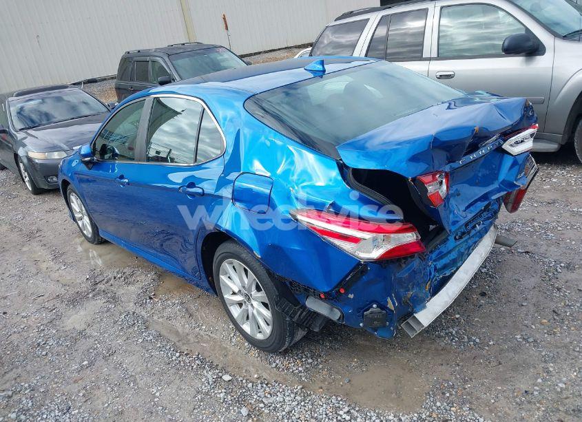 Photo 3 of 2020 Toyota Camry LE (VIN 4T1L11AK8LU394324)