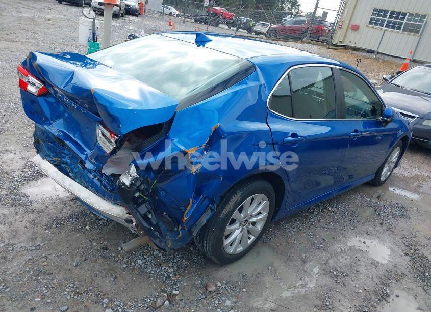 Photo 4 of 2020 Toyota Camry LE (VIN 4T1L11AK8LU394324)