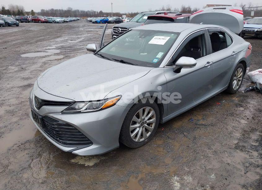 Photo 2 of 2020 Toyota Camry LE AWD (VIN 4T1L11BK2LU007684)