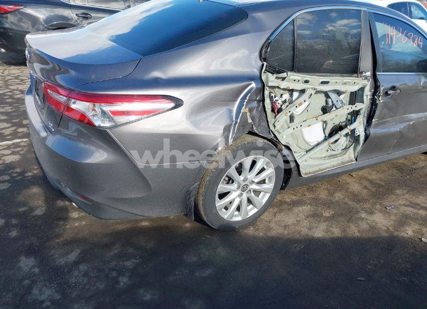 Photo 6 of 2020 Toyota Camry LE AWD (VIN 4T1L11BK8LU019726)