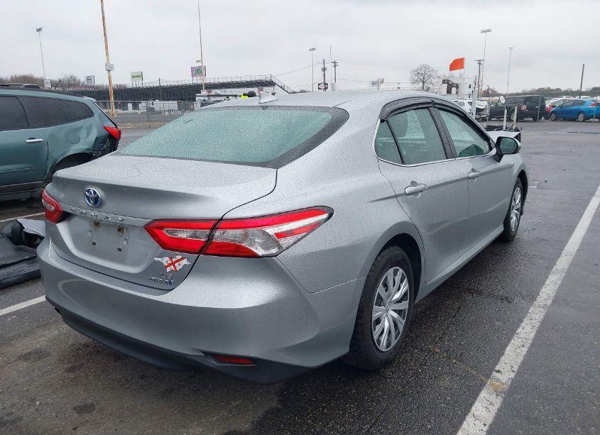 Photo 4 of 2020 Toyota Camry LE HYBRID (VIN 4T1L31AK3LU524097)