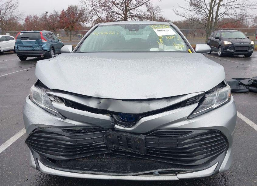Photo 6 of 2020 Toyota Camry LE HYBRID (VIN 4T1L31AK3LU524097)