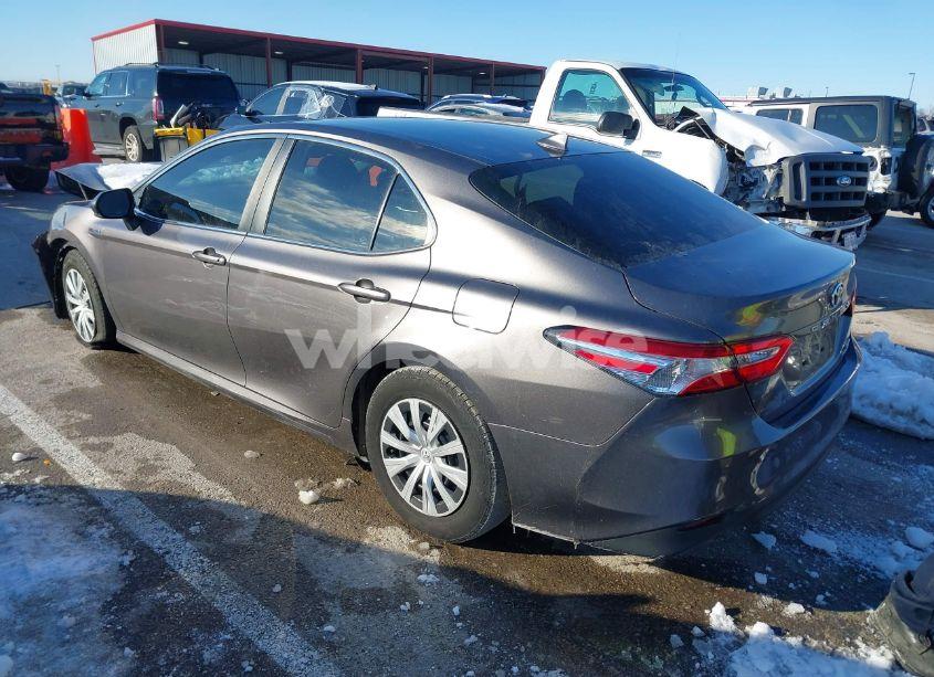 Photo 3 of 2020 Toyota Camry LE HYBRID (VIN 4T1L31AK5LU519757)