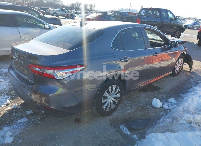 Photo 4 of 2020 Toyota Camry LE HYBRID (VIN 4T1L31AK5LU519757)