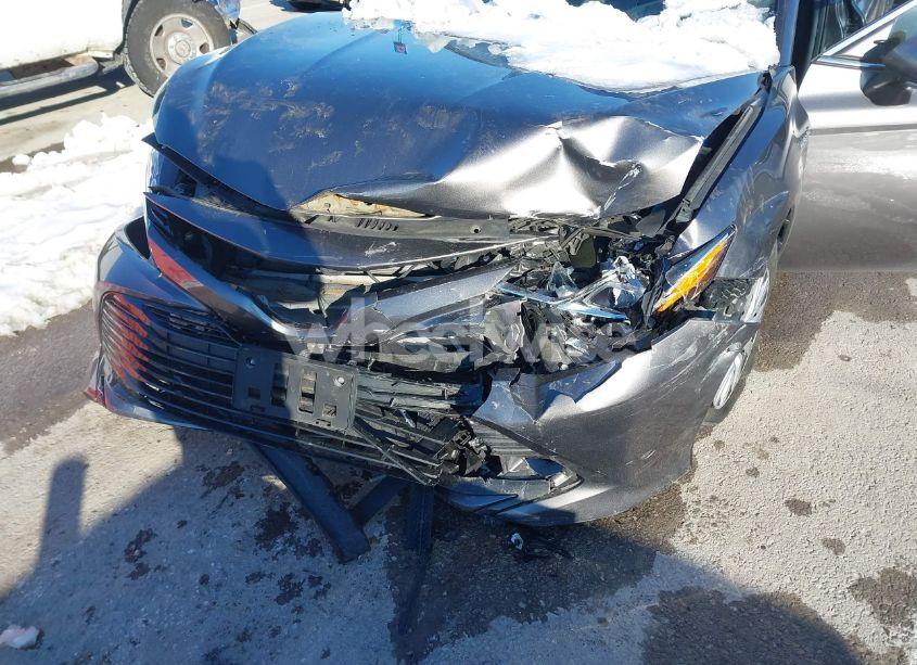 Photo 6 of 2020 Toyota Camry LE HYBRID (VIN 4T1L31AK5LU519757)