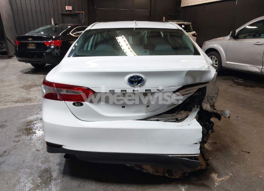 Photo 16 of 2020 Toyota Camry LE HYBRID (VIN 4T1L31AK6LU524014)