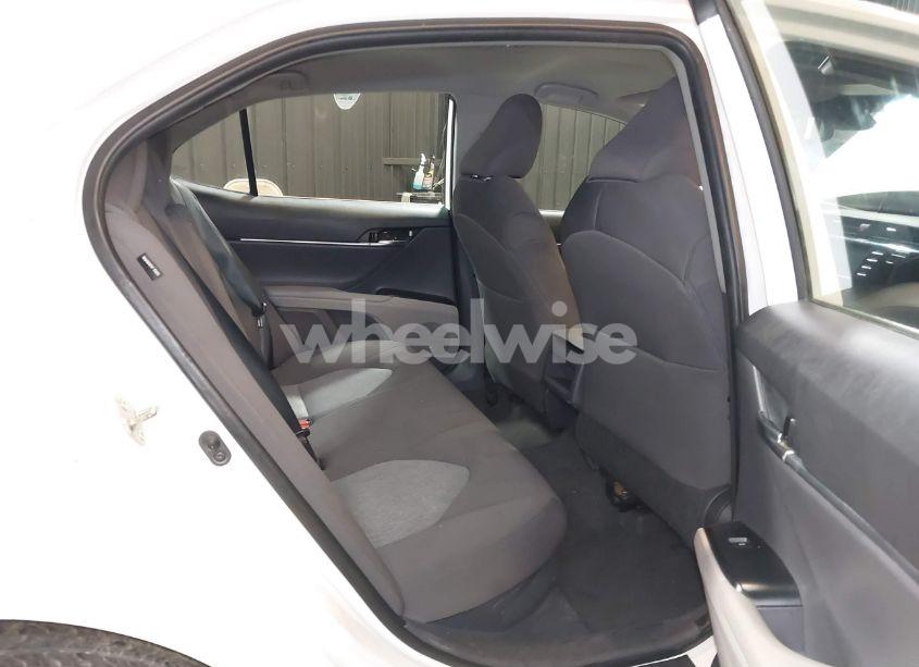 Photo 8 of 2020 Toyota Camry LE HYBRID (VIN 4T1L31AK6LU524014)