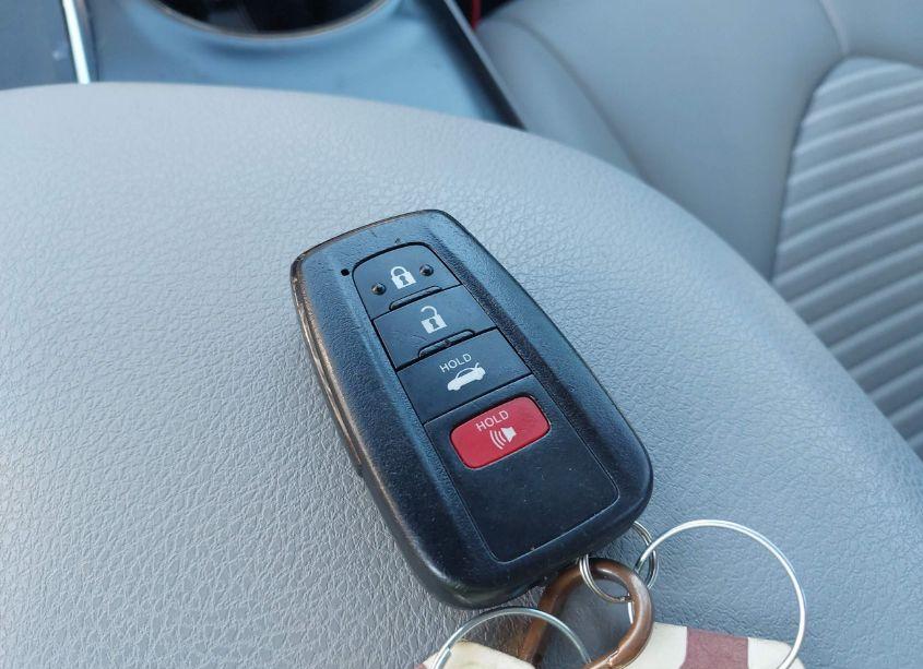 Photo 11 of 2020 Toyota Camry SE (VIN 4T1M11AK0LU951389)