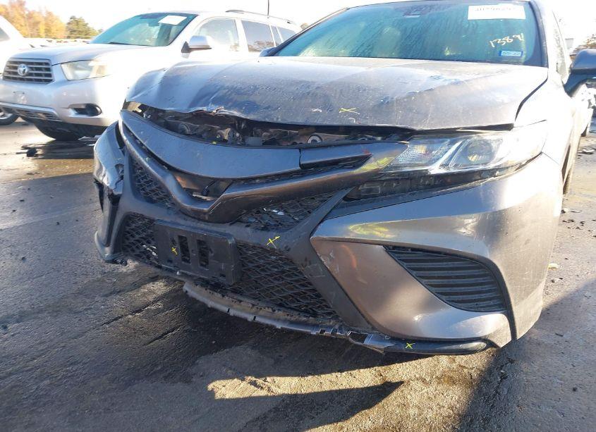 Photo 6 of 2020 Toyota Camry SE (VIN 4T1M11AK0LU951389)