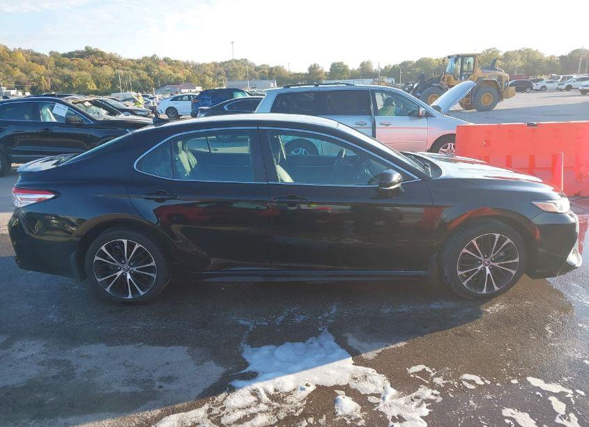 Photo 13 of 2020 Toyota Camry SE (VIN 4T1M11AK1LU955192)