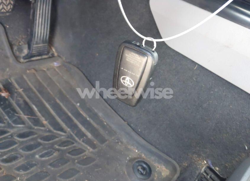 Photo 11 of 2020 Toyota Camry SE (VIN 4T1M11AK1LU979850)