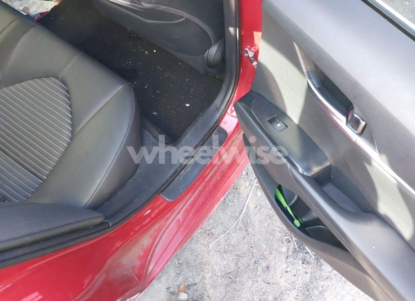 Photo 8 of 2020 Toyota Camry SE (VIN 4T1M11AK3LU377192)