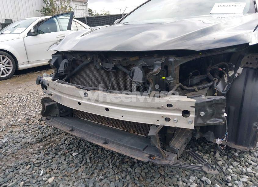 Photo 6 of 2020 Toyota Camry SE (VIN 4T1M11AK3LU391576)