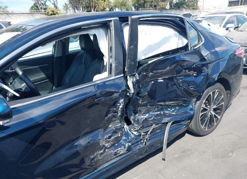 Photo 6 of 2020 Toyota Camry SE (VIN 4T1M11AK3LU397779)