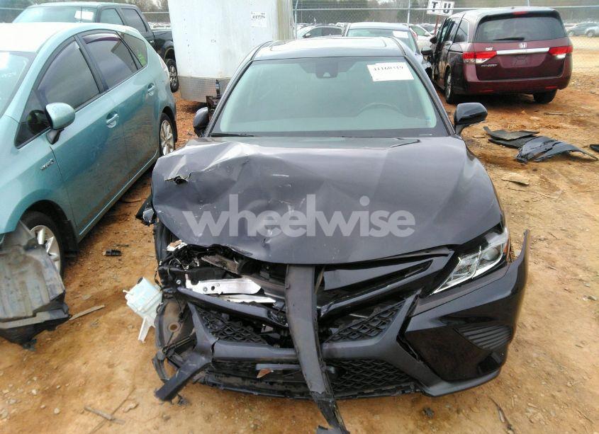Photo 13 of 2020 Toyota Camry SE (VIN 4T1M11AK3LU511179)