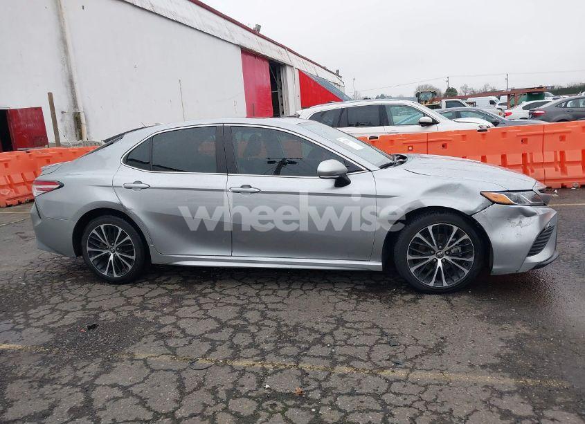 Photo 13 of 2020 Toyota Camry SE (VIN 4T1M11AK3LU895500)