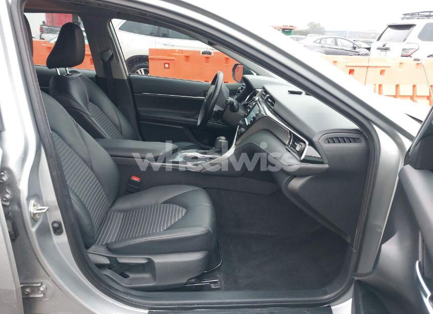 Photo 5 of 2020 Toyota Camry SE (VIN 4T1M11AK3LU895500)