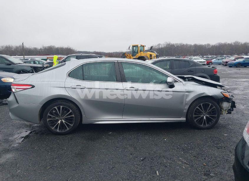 Photo 14 of 2020 Toyota Camry SE (VIN 4T1M11AK3LU923201)