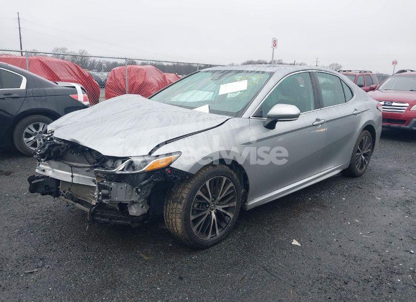 Photo 6 of 2020 Toyota Camry SE (VIN 4T1M11AK3LU923201)