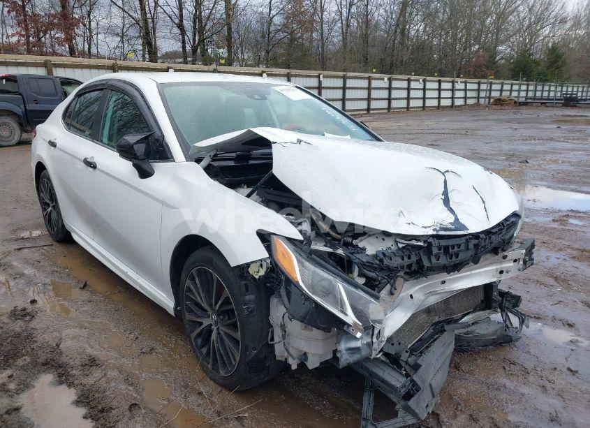 2020 Toyota Camry SE (VIN 4T1M11AK4LU891990) main photo