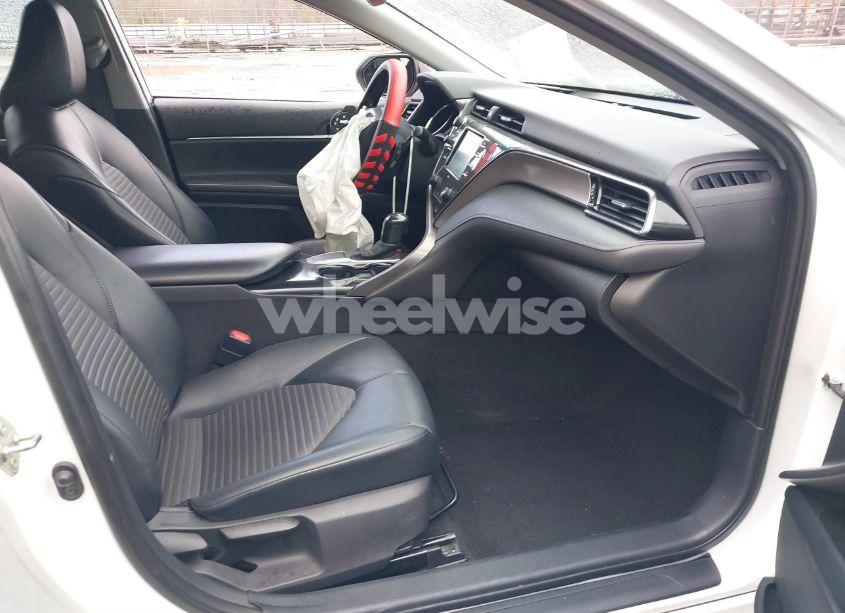 Photo 5 of 2020 Toyota Camry SE (VIN 4T1M11AK4LU891990)