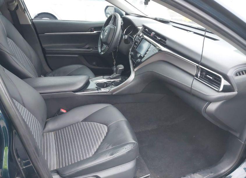 Photo 5 of 2020 Toyota Camry SE (VIN 4T1M11AK4LU908139)