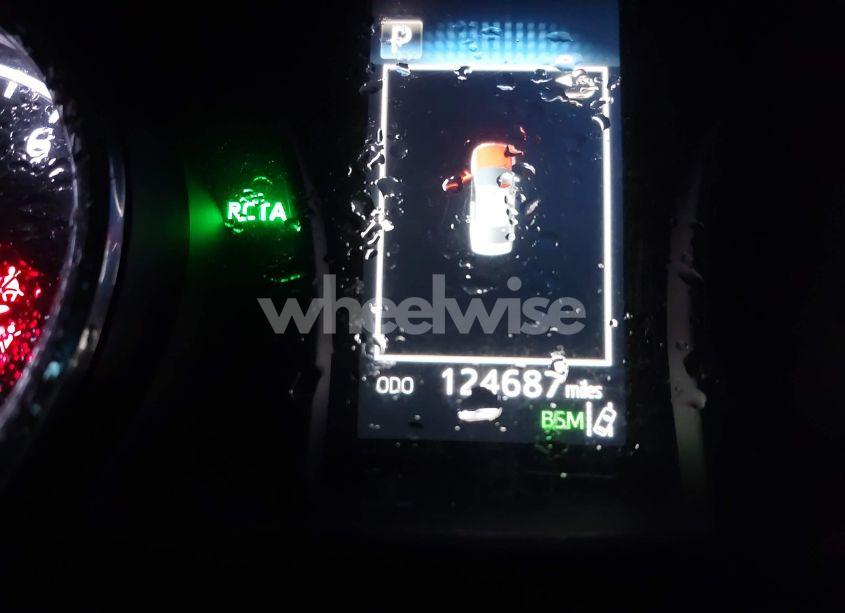 Photo 15 of 2020 Toyota Camry SE (VIN 4T1M11AK6LU946083)