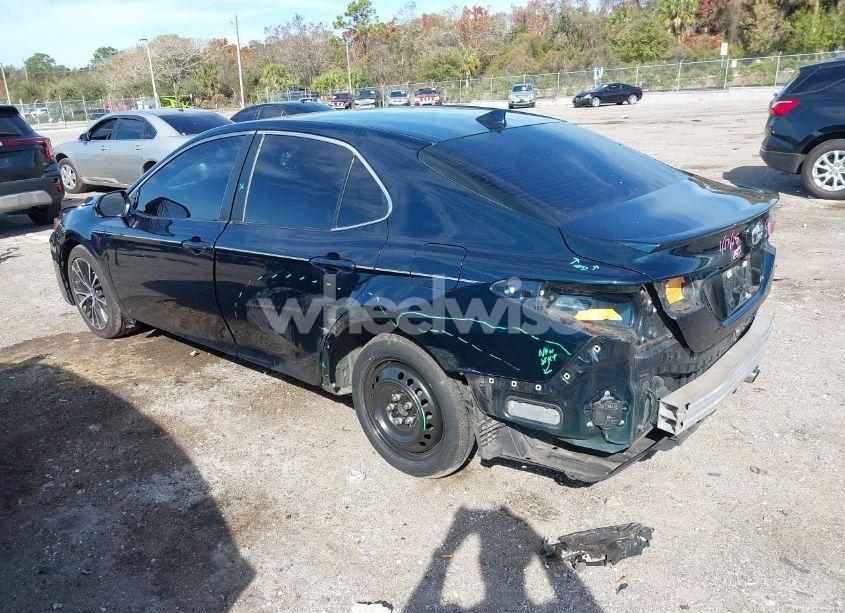 Photo 3 of 2020 Toyota Camry SE (VIN 4T1M11AK6LU946262)