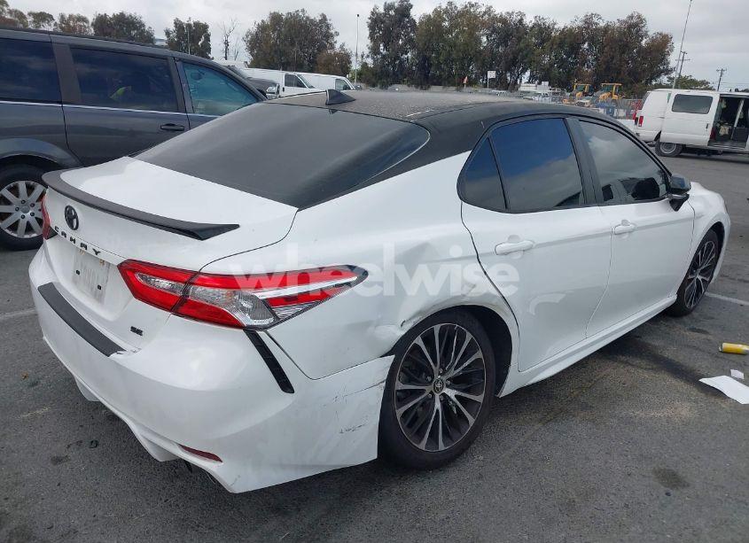 Photo 4 of 2020 Toyota Camry SE (VIN 4T1M11AK7LU396750)