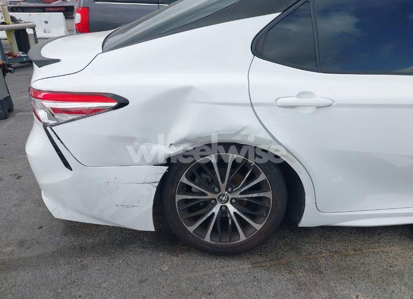 Photo 6 of 2020 Toyota Camry SE (VIN 4T1M11AK7LU396750)