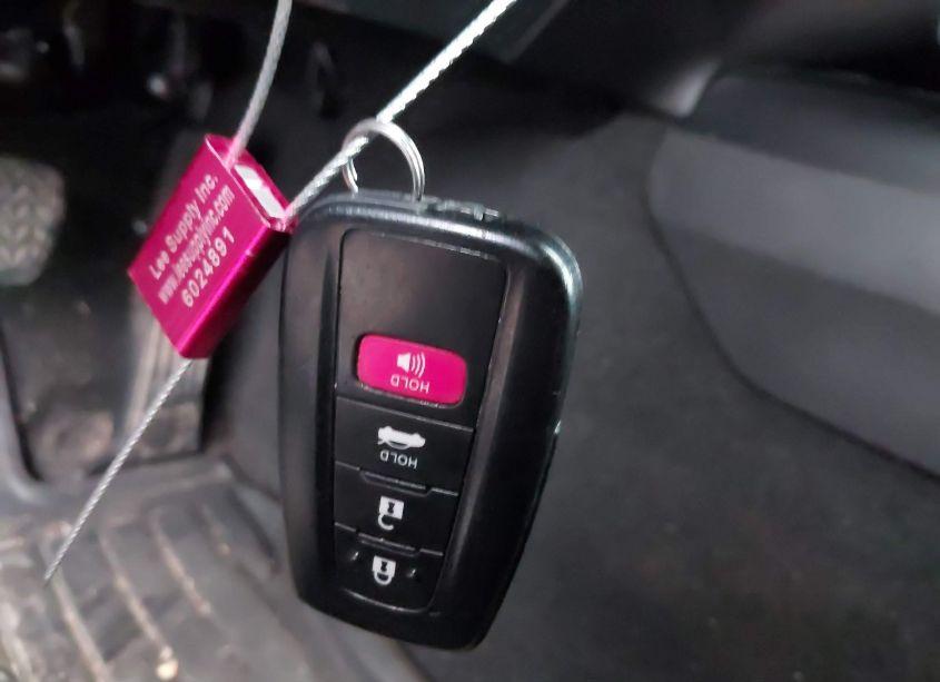 Photo 11 of 2020 Toyota Camry SE (VIN 4T1M11AK8LU307493)