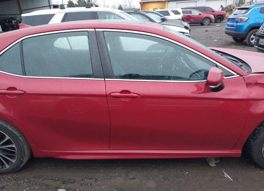 Photo 13 of 2020 Toyota Camry SE (VIN 4T1M11AK8LU307493)