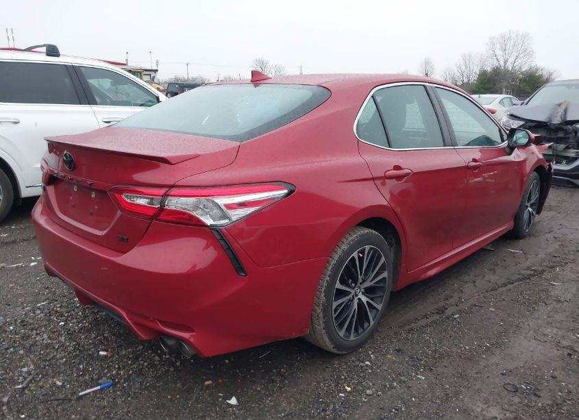 Photo 4 of 2020 Toyota Camry SE (VIN 4T1M11AK8LU307493)