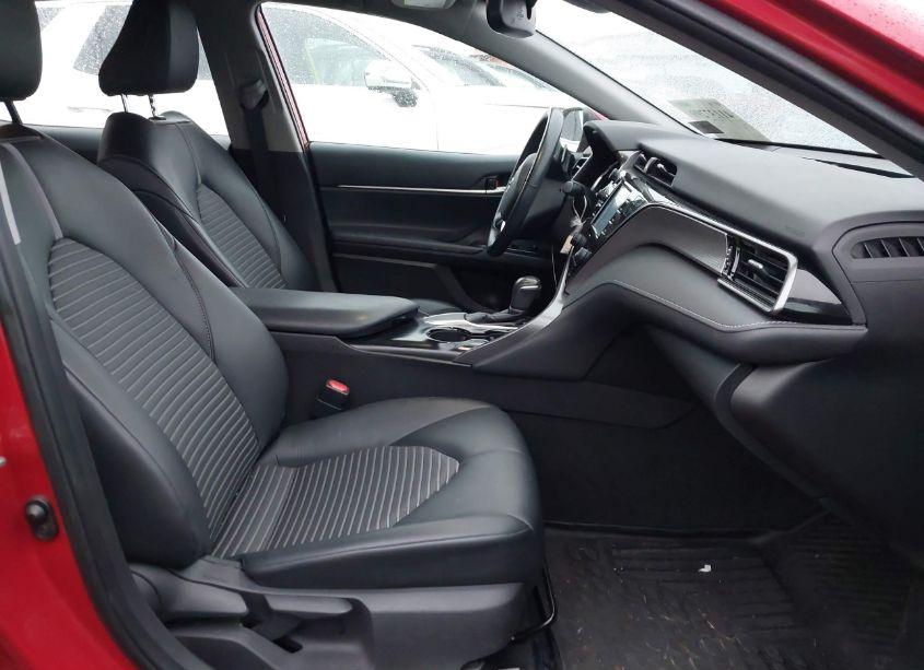 Photo 5 of 2020 Toyota Camry SE (VIN 4T1M11AK8LU307493)