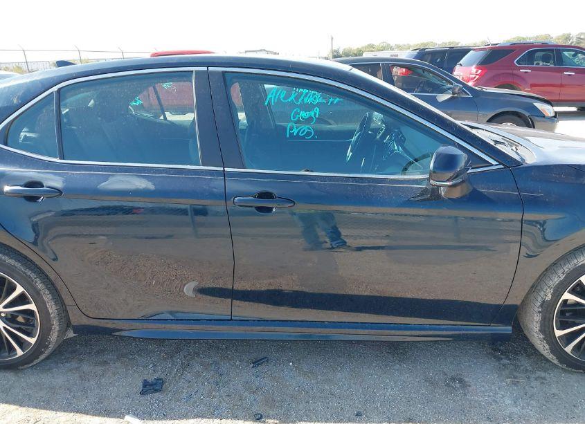 Photo 13 of 2020 Toyota Camry SE (VIN 4T1M11AK8LU388267)