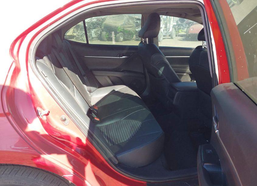 Photo 8 of 2020 Toyota Camry SE (VIN 4T1M11AK9LU378489)