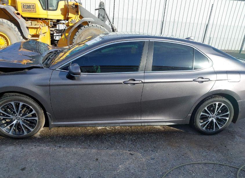 Photo 14 of 2020 Toyota Camry SE (VIN 4T1M11AK9LU975884)